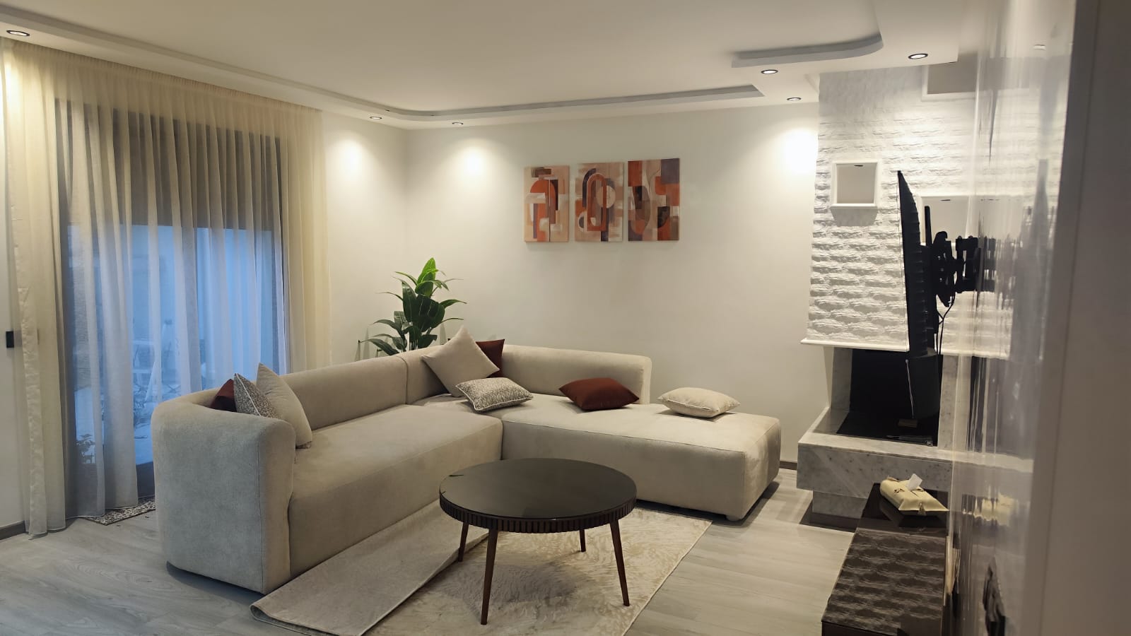 4ba24db9-8d33-440d-9478-b5ebc374efed À louer – Bel appartement meublé rénové à neuf avec grande terrasse – Bourgogne