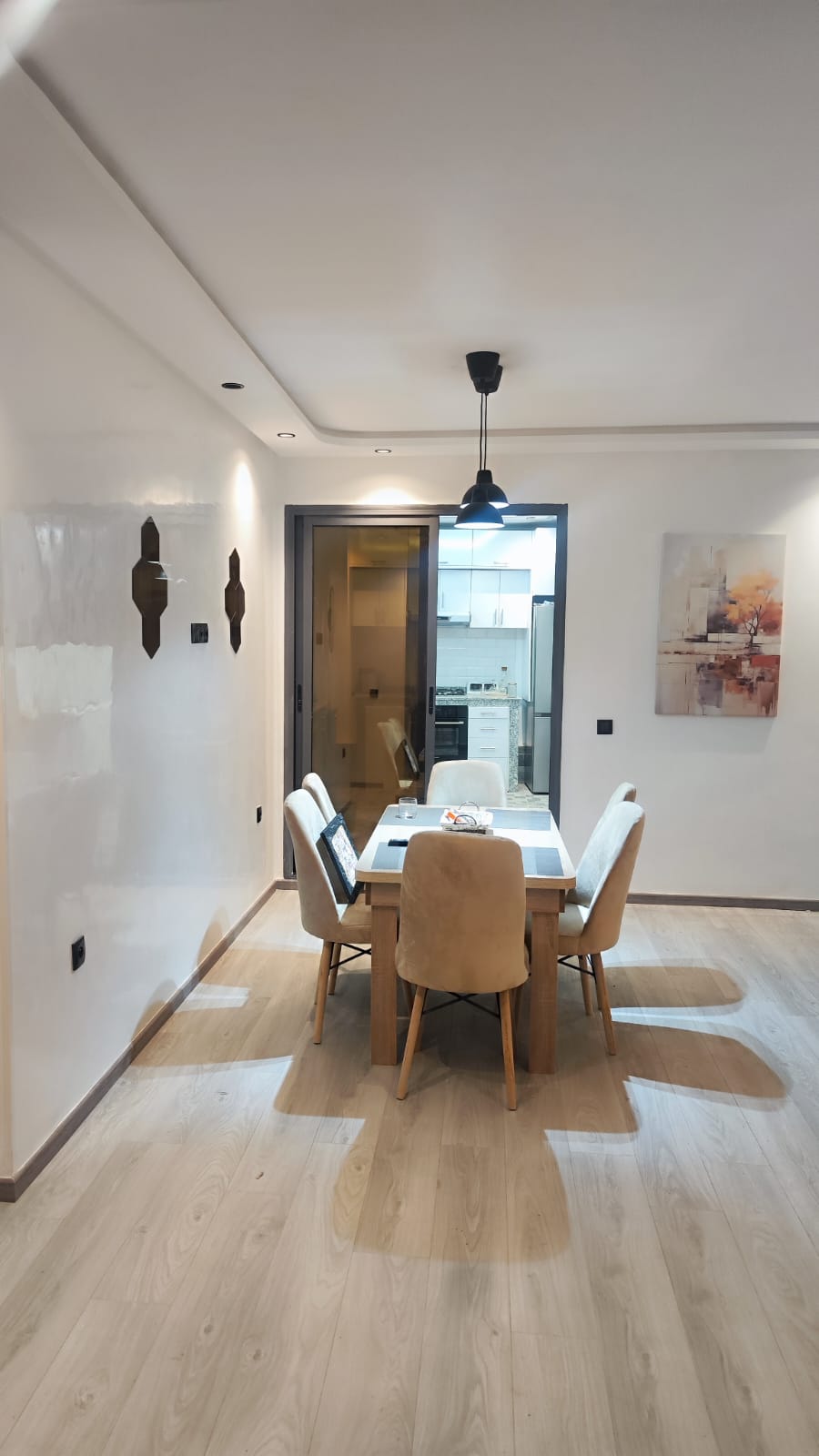8460bd95-a5f0-4088-a8ac-cb69e29aff82 À louer – Bel appartement meublé rénové à neuf avec grande terrasse – Bourgogne