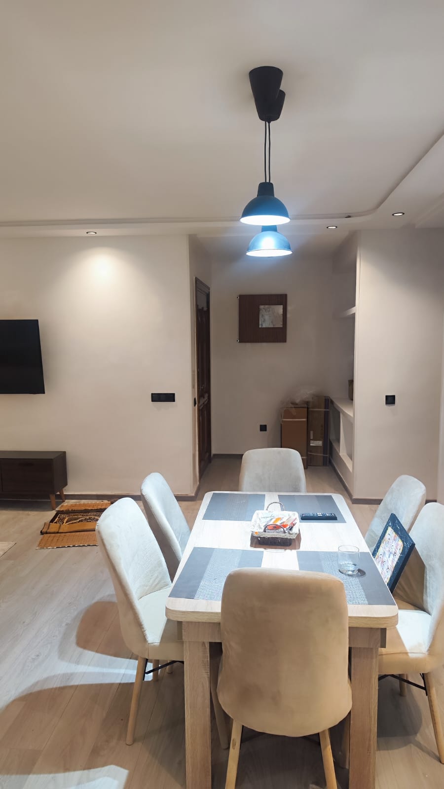 appartement-meuble-bourgogne-casablanca-salle-a-manger Appartement meublé haut standing à louer à Bourgogne